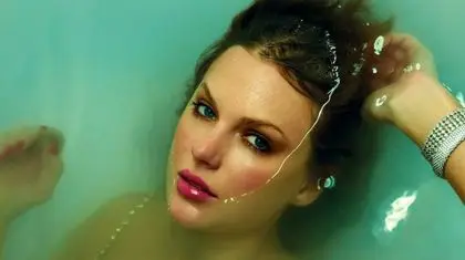 «The Life of a Showgirl»، دوازدهمین آلبوم تیلور سوئیفت منتشر شد