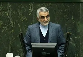 نیروهای آمریکایی در صورت تعدی به جزایر ایرانی افقی خارج می‌شوند