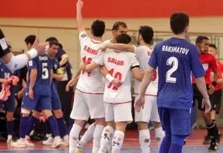 صعود به نیمه نهایی با گلباران ازبکستان