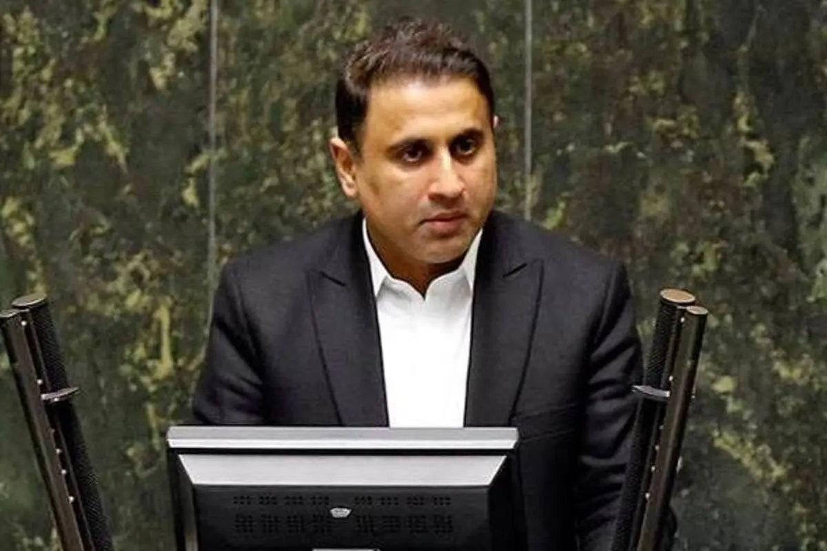  فرماندهان نظامی و دانشمندان هسته‌ای که شهید شدند از گوشی هوشمند استفاده نمی‌کردند/ تمرکز بیش از حد بر محدودسازی فضای مجازی، آدرس غلط دادن است