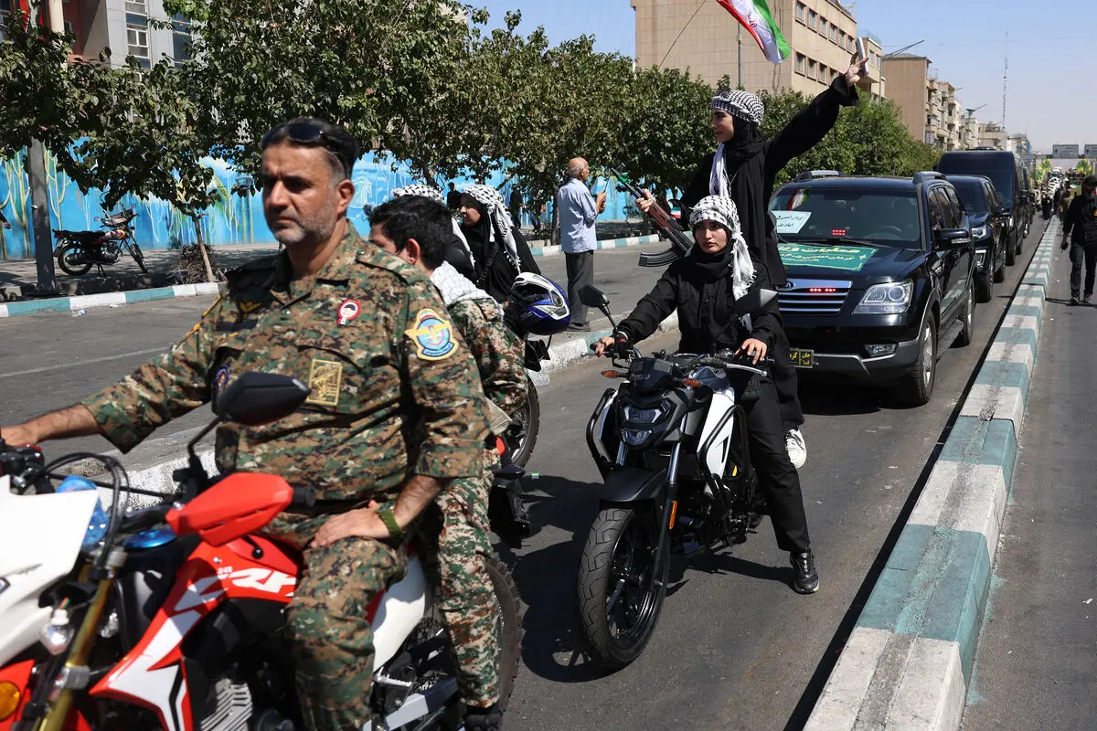 رزمایش جان‌فدایان ایران