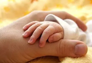 شارژ اعتبار «کارت امید مادر» از نیمه اردیبهشت‌ماه