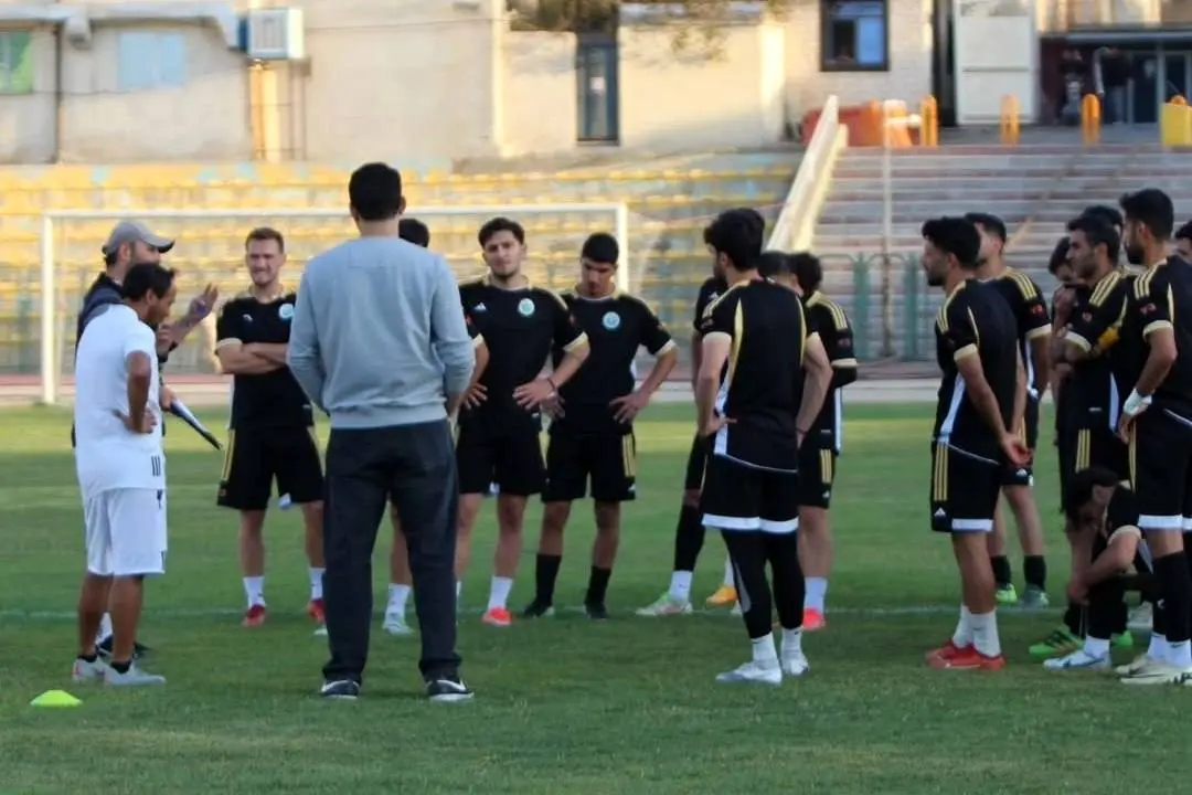 اخراج 3 بازیکن پاس بعد از درگیری با سینکی