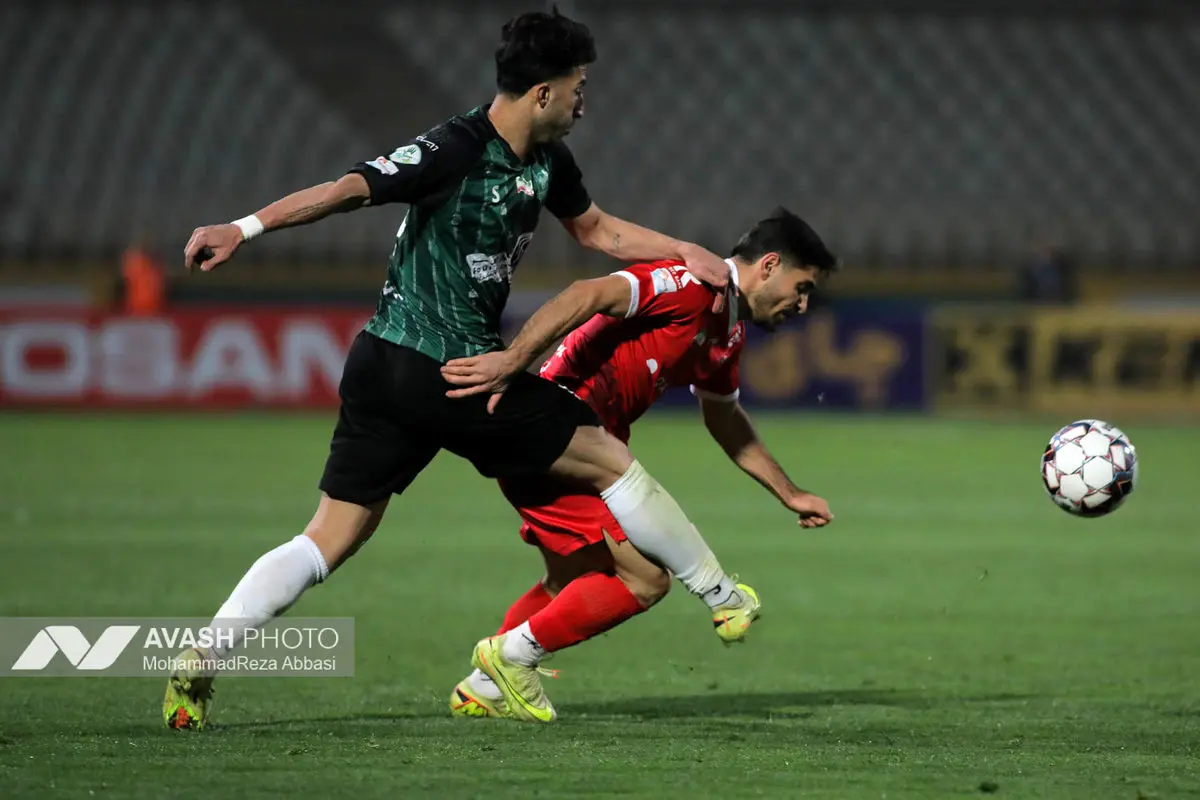 دیدار تیم های فوتبال  پرسپولیس تهران و خیبر خرم آباد