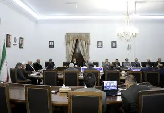 عارف: در سال های گذشته رفتار مناسبی با سالمندان نداشتیم