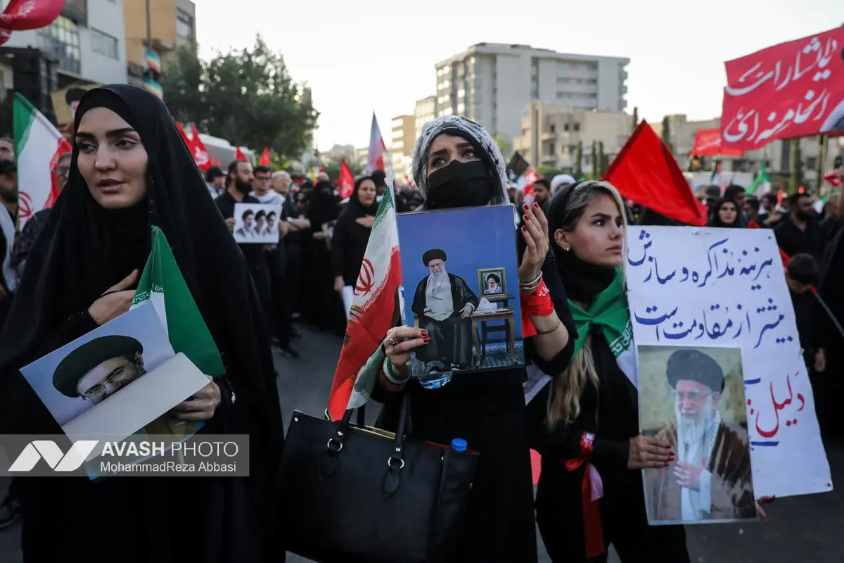 مراسم تشییع پیکر مطهر رهبر شهید انقلاب در تهران - ۲