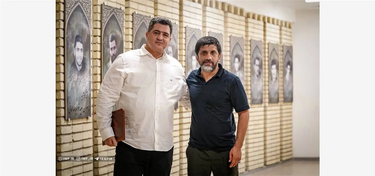 نجفی حکم سرپرستی خود را از دبیر دریافت کرد