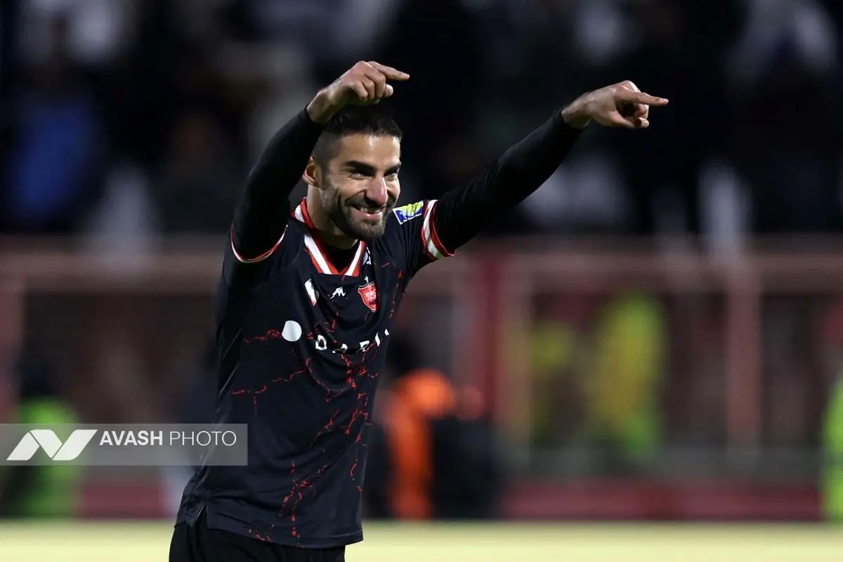 مرحله یک شانزدهم نهایی جام حذفی؛ تراکتور - پرسپولیس