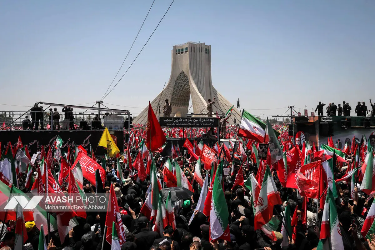 مراسم تشییع پیکر مطهر رهبر شهید انقلاب در تهران -