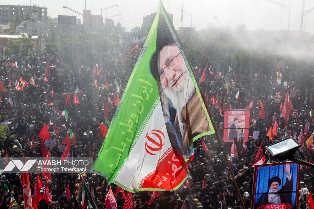 مراسم تشییع پیکر مطهر رهبر شهید انقلاب در تهران - ۴