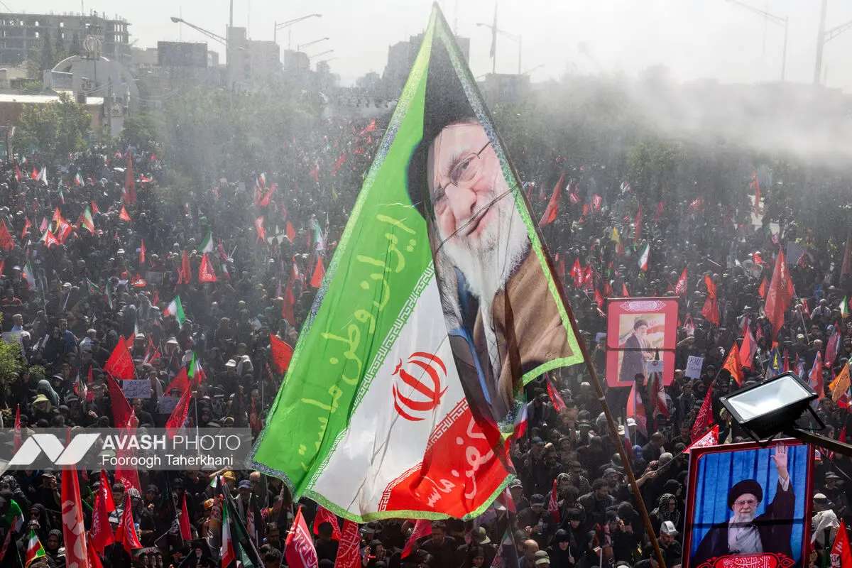 مراسم تشییع پیکر مطهر رهبر شهید انقلاب در تهران - ۴