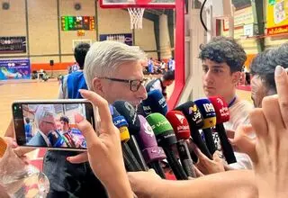 سفیر فرانسه: آماده تبادلات ورزشی با ایران هستیم
