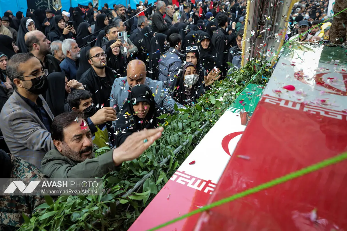 مراسم تشییع پیکرهای ۱۰۰ شهید گمنام - تهران