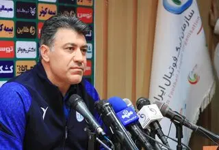 نوازی: تغییر سرمربی اشتباه مدیریتی بود/ آه‌ هواداران استقلال کارشناسان و داوران رنگی را می‌گیرد