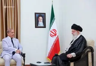 نخست وزیر پاکستان با رهبر انقلاب دیدار کرد 