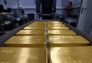 افزایش ذخایر طلای بانک مرکزی در راستای اتخاذ برنامه‌های راهبردی است