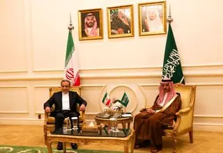 عراقچی همتای سعودی را در جریان گفت‌وگوهای ایران و آمریکا قرار داد