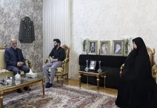ابلاغ سلام رهبر انقلاب به خانواده سپهبد شهید موسوی