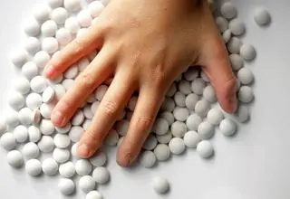 قاتلی در کمین بچه درسخوان ها