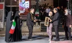 سوگواری اقوام ایرانی در تهران طنین‌انداز شد/ نوای ارسباران تا تجلیل از پدر شهید هنرمند