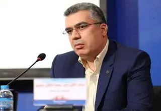 اعمال تعرفه ۱۰۰ درصدی واردات خودرو متوقف شد