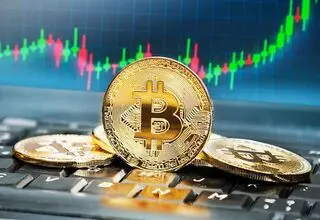 قیمت بیت کوین به زیر ۱۲۴ هزار دلار رسید