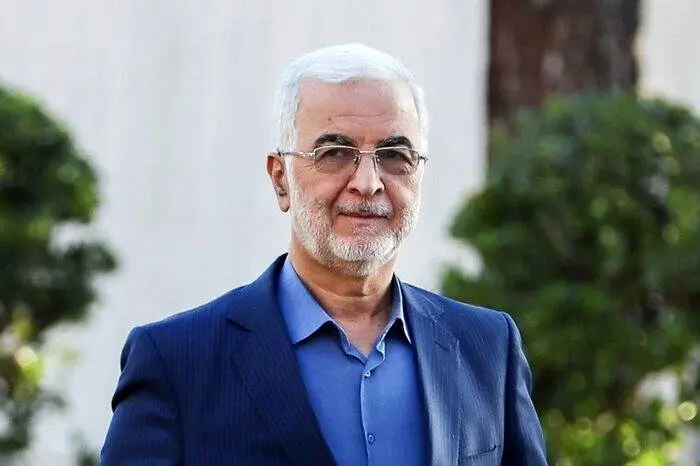 مومنی: تاکنون ۱.۵ میلیون اتباع کشور را ترک کردند