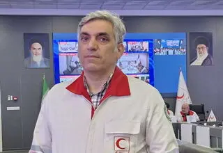 خدمات‌رسانی هلال‌احمر به زائران مراسم تشییع در قم/ گرمازدگی بیشترین علت مراجعه