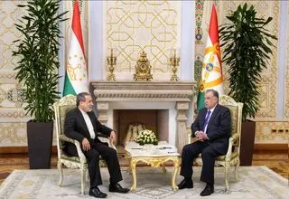 دیدار عراقچی با رئیس‌جمهور تاجیکستان