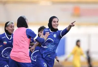 هفته‌ای برای تغییر معادلات؛ استقلال برد، گل‌گهر مدعی شد و خاتون جا ماند