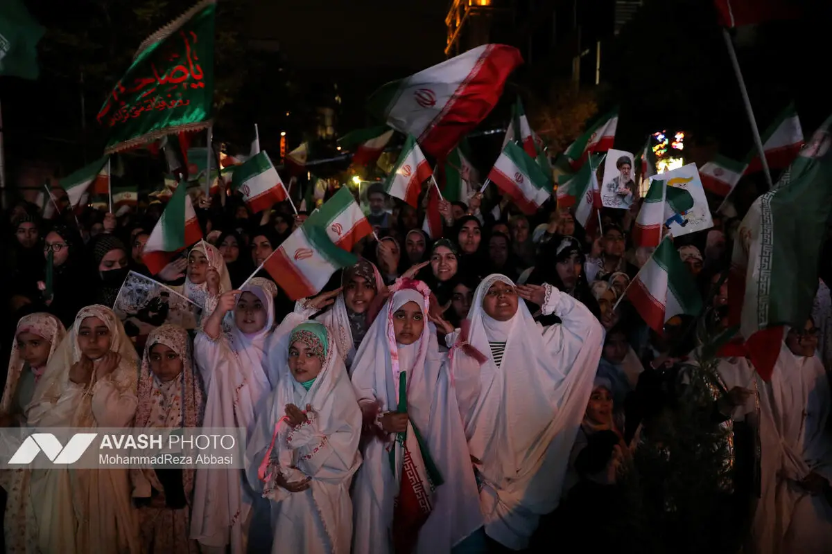 اجتماع دختران کشور دوست