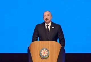 علی‌اف ۲ کشور را «ابرقدرت» نامید