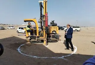 آغاز عملیات اجرایی پروژه‌های بزرگ نیروگاه خورشیدی در چهار استان کشور