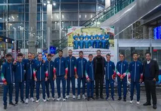بازگشت تیم ملی کشتی فرنگی ایران به کشور