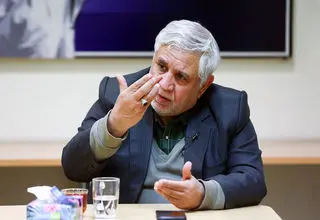 لزوم تبیین تاثیرات تک نرخی شدن ارز برای مردم