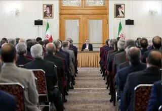 نشست هم‌اندیشی وزیر امور خارجه با معاونین برگزار شد 