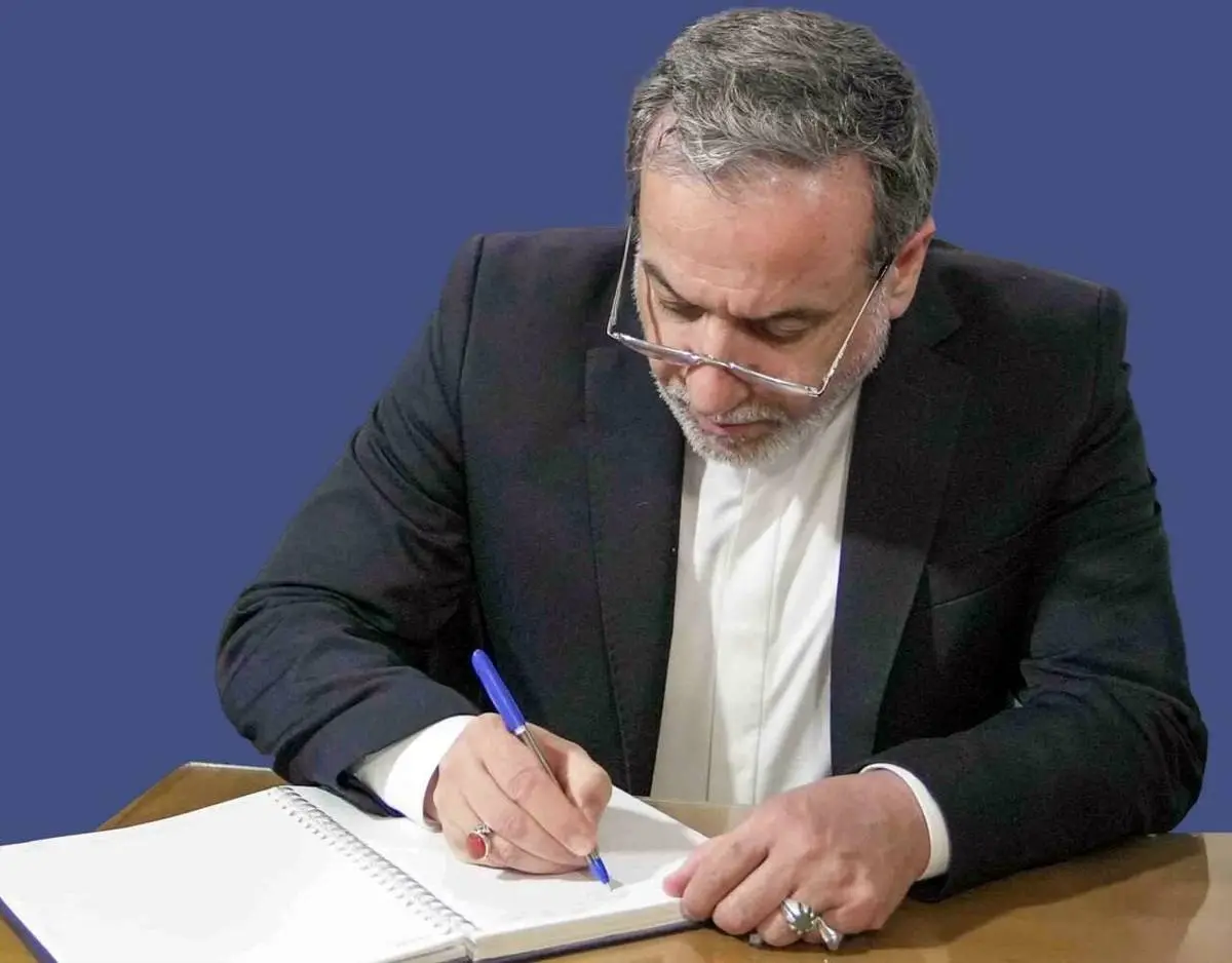 عراقچی: تلاشهای تروئیکا برای احیای قطعنامههای شورای امنیت اعتبار ندارد