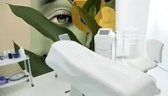 کشف ۴۳ کارتن آمپول‌ اگزوزوم و فیلر غیرمجاز در یک کلینیک زیبایی