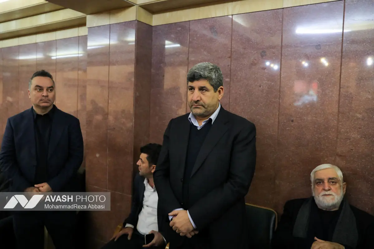 مراسم ترحیم اشرف بروجردی