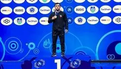 ایمان محمدی آبی‌پوش شد