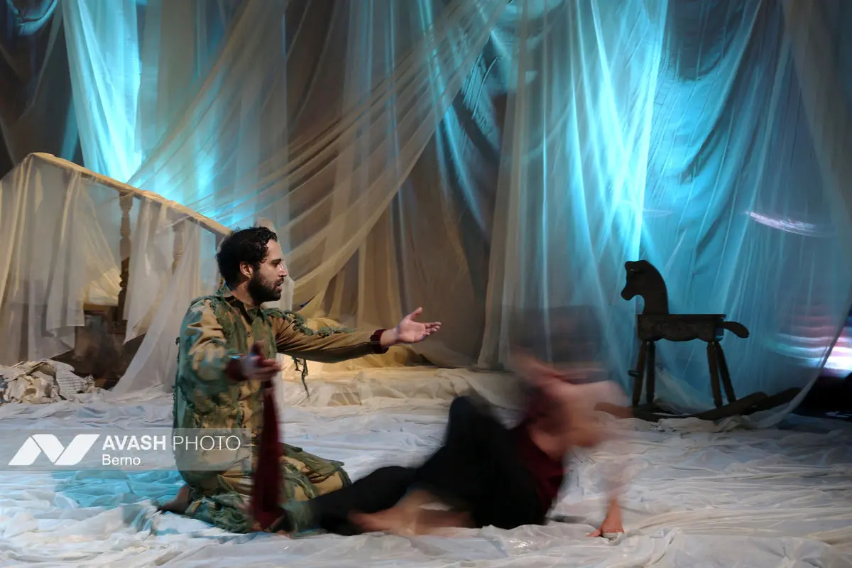 نمایش شاخ بی‌سر