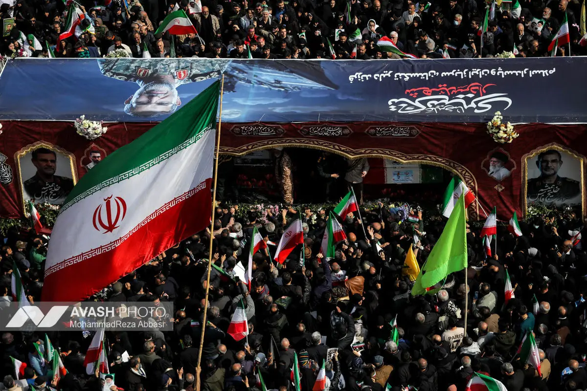 تشییع پیکر دریابان شهید «علیرضا تنگسیری» و جمعی از شهدای والامقام