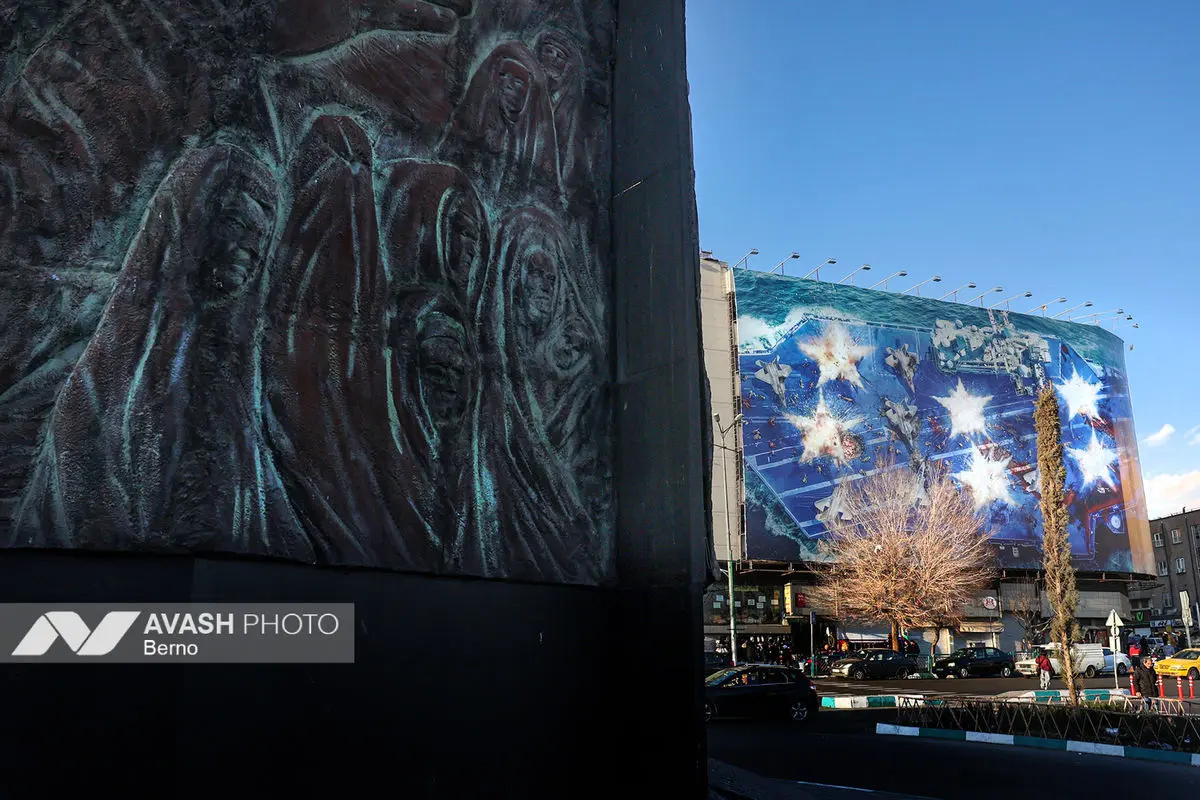 رونمایی از طرح جدید دیوارنگاره میدان انقلاب اسلامی