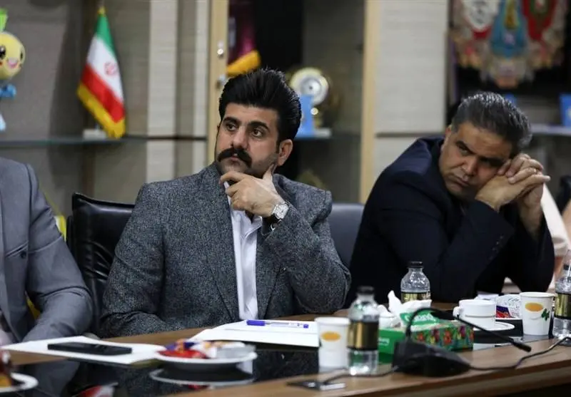 مدیرعامل سفیر گفتمان: شورای شهر کمک کند، در لیگ برتر می‌مانیم