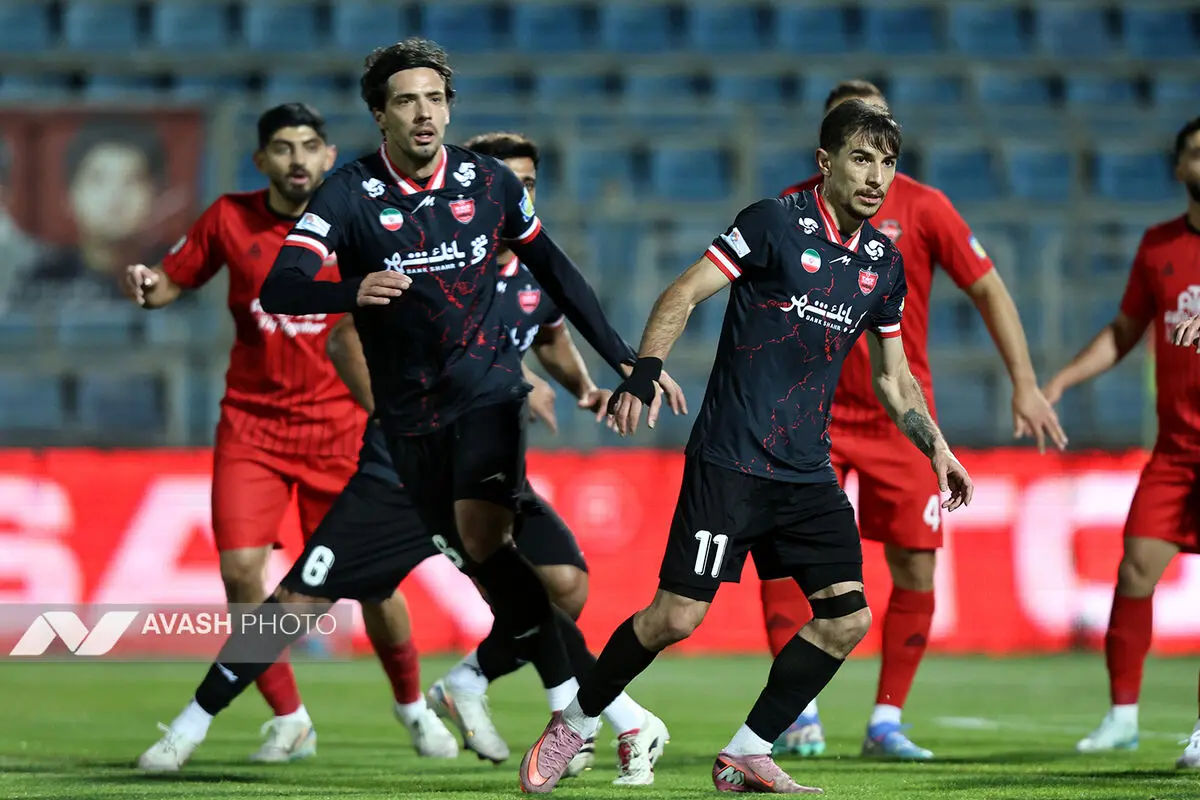 لیگ برتر فوتبال - تراکتور و پرسپولیس