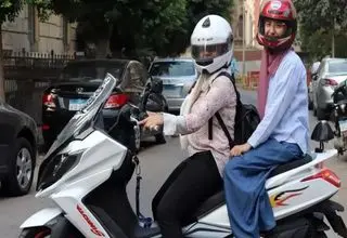 بیش از 30 هزار امضا برای صدور گواهینامه موتورسیکلت زنان 