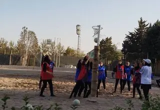 مشهد قهرمان اولین دوره مسابقات نت بال ساحلی شد 