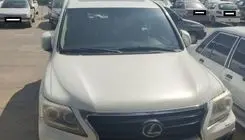 لکسوس ۲۵۰ میلیاردی راهی پارکینگ شد