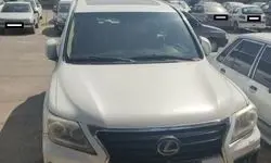 لکسوس ۲۵۰ میلیاردی راهی پارکینگ شد