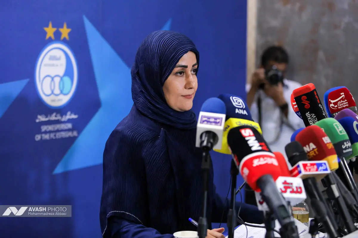 نشست خبری بیهدف، بیمناسبت و بیفایده!
